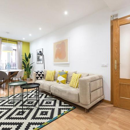 2 Bedrooms 2 Bathrooms Furnished - Malsana - With Pool - Mintystay Madrid Buitenkant foto
