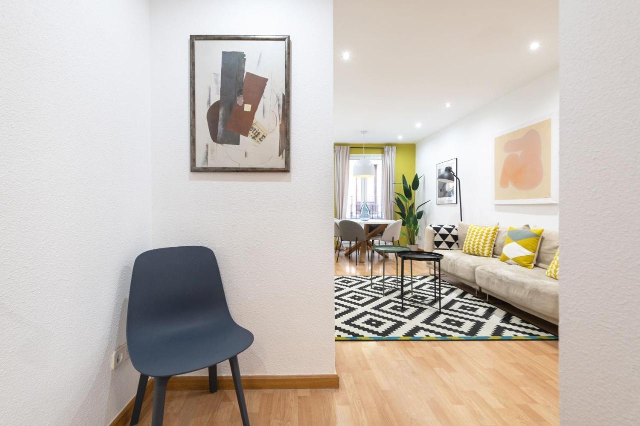 2 Bedrooms 2 Bathrooms Furnished - Malsana - With Pool - Mintystay Madrid Buitenkant foto